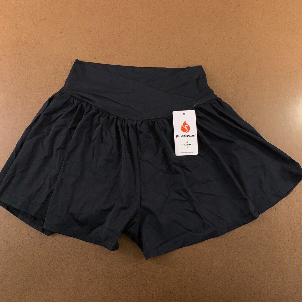 FireSwan Women's Size Large Black Crossover Pocketed Flowy Athletic Shorts NWT